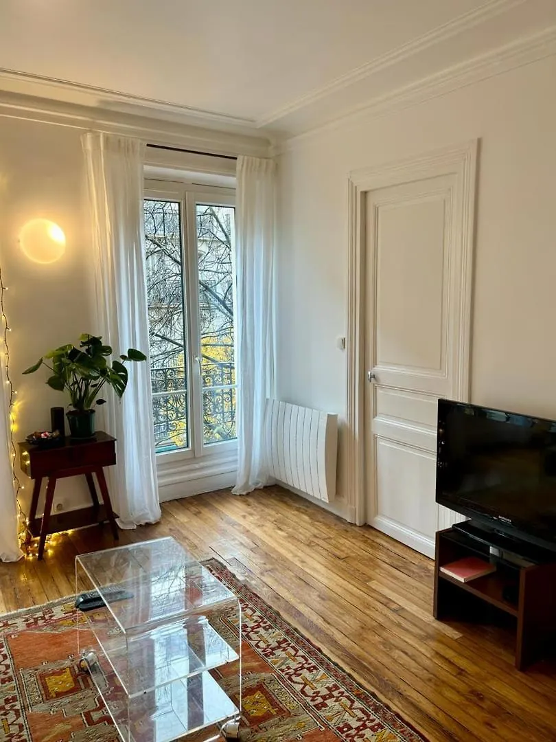 Cosy Appartement Montmartre Paris Apartment